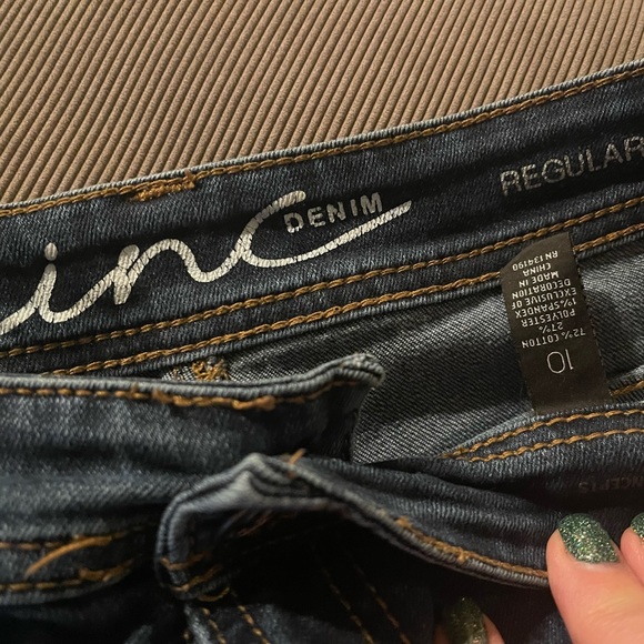 Capris - Picture 8 of 8